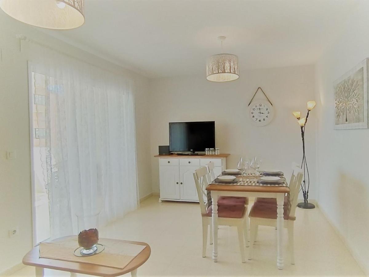 Apartment Vacanza Torre San Marino Benidorm Esterno foto